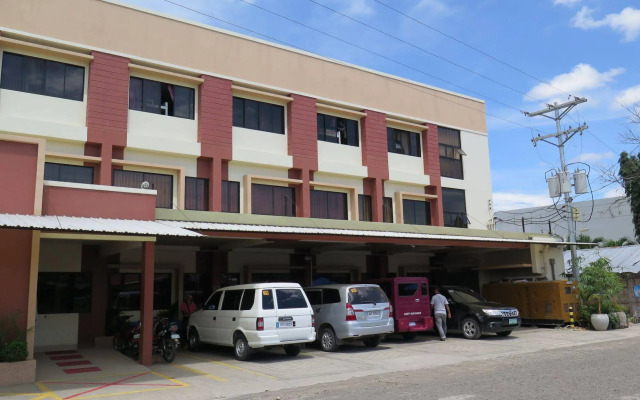 Royale House Hotel Davao powered by Cocotel