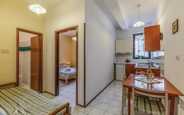 Beautiful Home in Porec With Wifi and 1 Bedrooms - Hotel in Porec - Photo 3