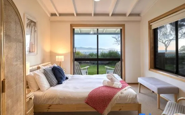 Waubs Beach Cottage – Guest Rooms – Bicheno