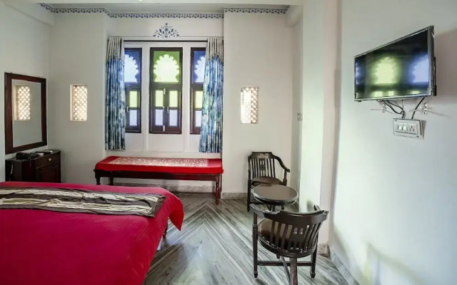 Janak Niwas Guest House