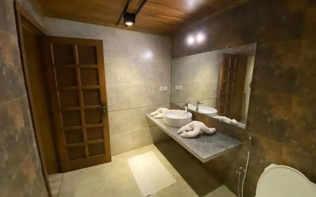 Raas Resorts