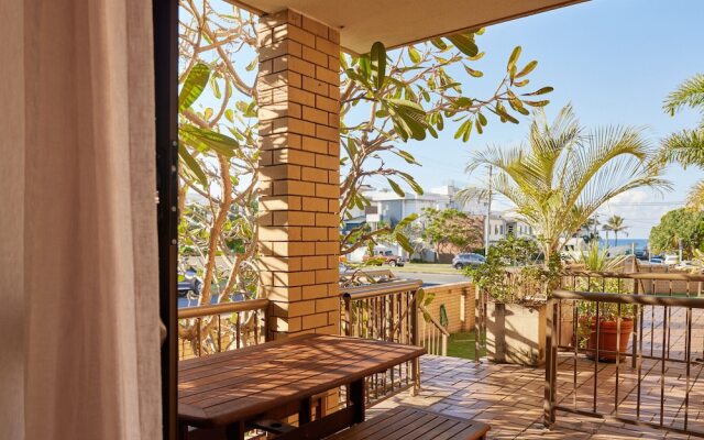 Little Palms by Burleigh Letting Co