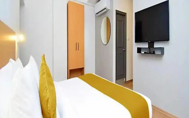 FabHotel The Sky I