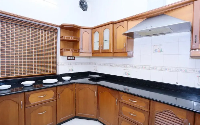 OYO Home 26153 Traditional Stay Near International Airport