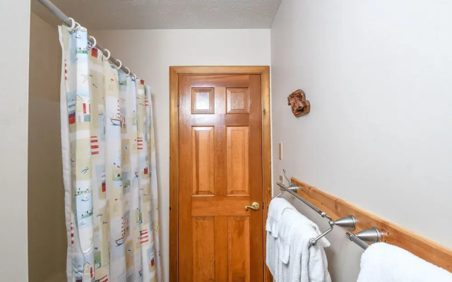 Slip Away Chalet 4 Bedroom House