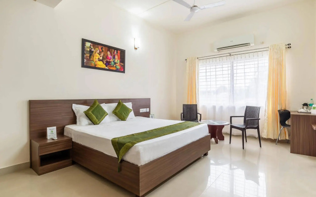 Treebo Pappilon Palace - PVS Circle