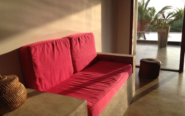 Sri Lanka Beach House Hotel and SPA