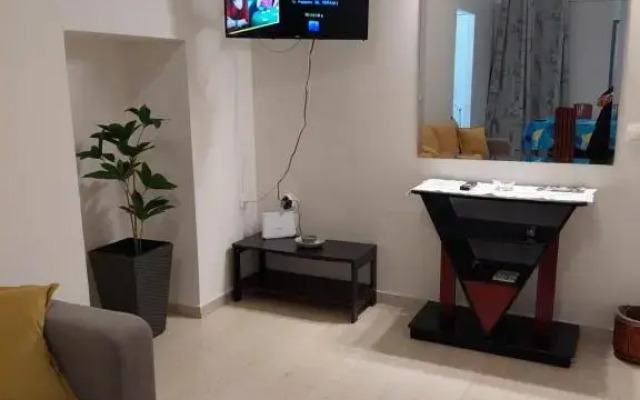 3Poli center studio VeA6 with parking