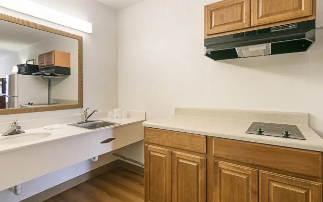 Holiday Inn Forsyth-I-75 (Exit 186)