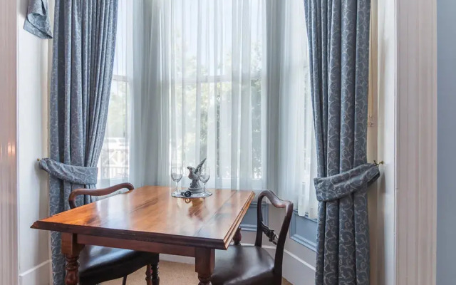 Ashton Gate Guest House