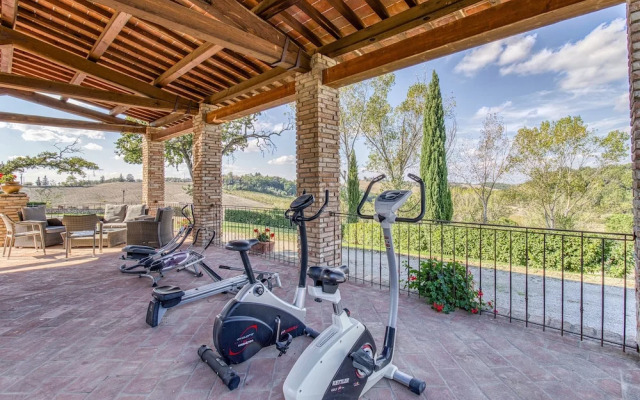 Maramaldo Gallonero Shared Pool Chianti