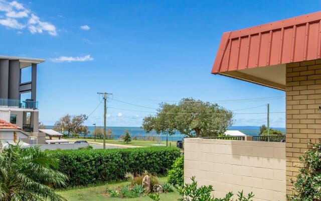 Beachfront Studio and Private Pool