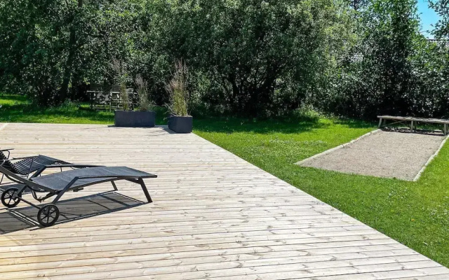 8 Person Holiday Home in Vaeggerlose