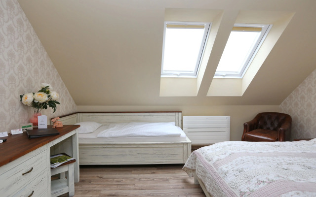 Kalvín Restaurant & Pension