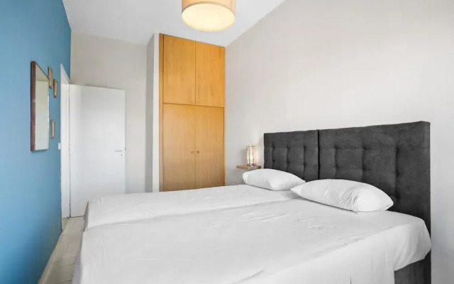 Sun Beach Apartments in Chania 10 & 13