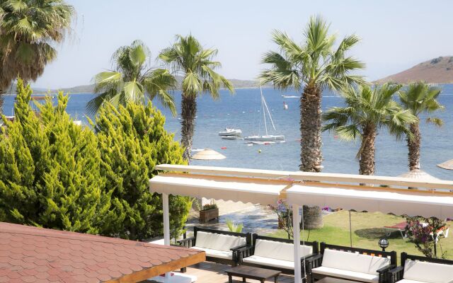 Bodrum Sea Side Beach Club Hotel