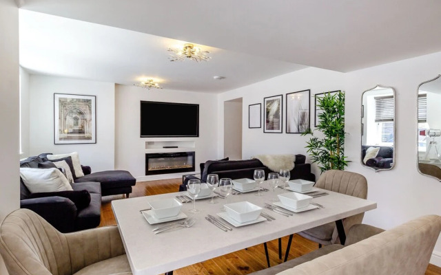 Queen Anne Suite