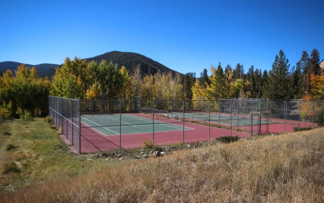 Tennis Townhomes 1336