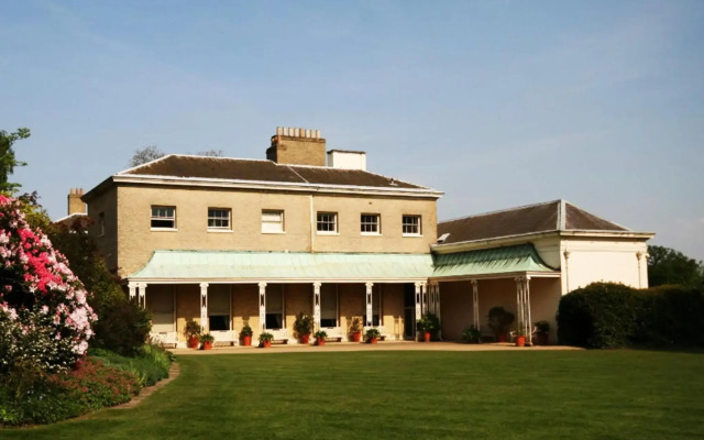 Roseview Alexandra Palace Hotel