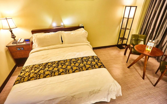 Serenti Hotel