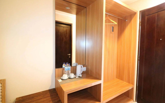 NIDA Rooms Tugu Railway Station