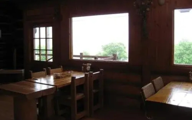Log Cottage Himawari