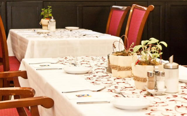 Klastrom Hotel