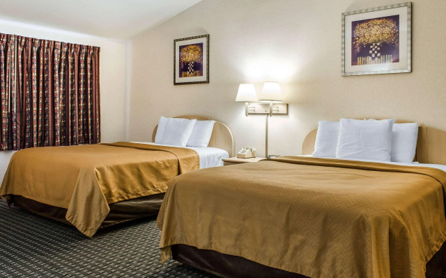 Rodeway Inn State College - near University