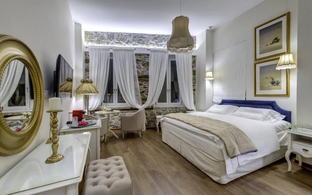 1844 Suites Syros