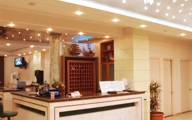 Captains Hotel