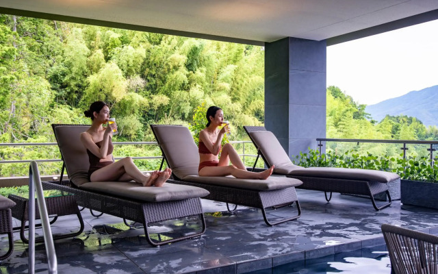 Urari Takeo Garden Terrace Spa Resorts