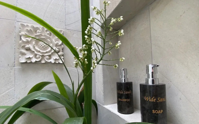 Wide Sands Beach Retreat