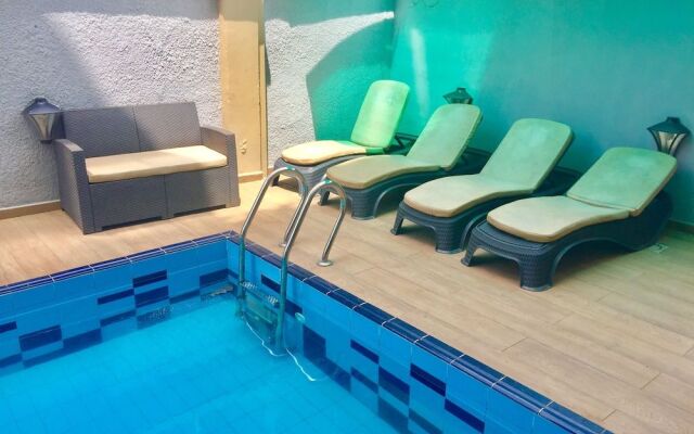 The Rodinia Hotel