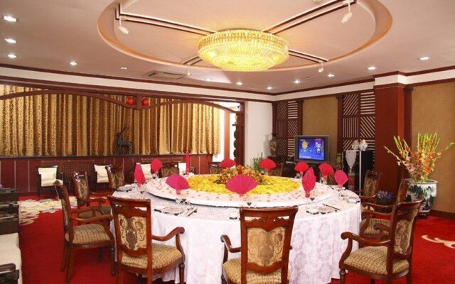 Huili Business Hotel