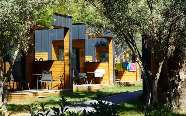 La Vida Hotel