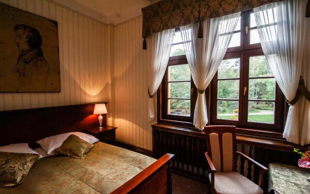 Pałac Myśliwski w Antoninie