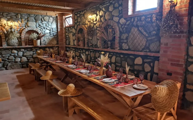 Hotel Chateau Khashmi