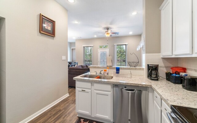 Experience a First Class Stay - 2 BDRM