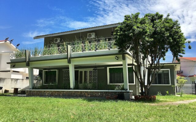 iBook 3 - Beachside Bungalow