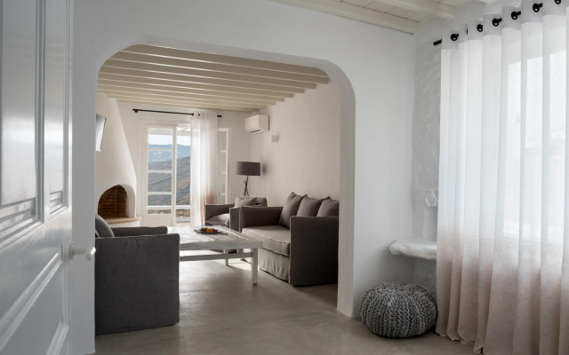 Cova Mykonos Suites