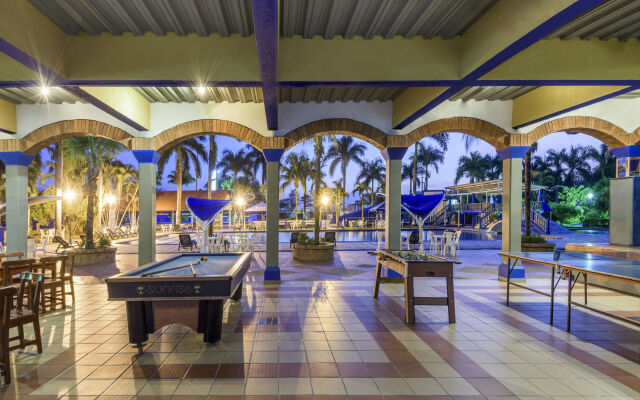 Hotel y Centro Vacacional Sunrise