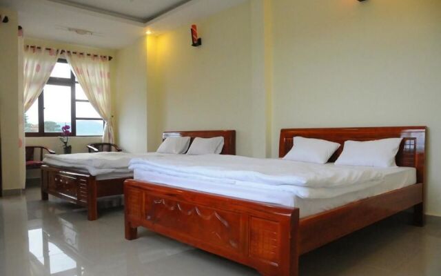 Huong Mai Glamorous Homestay