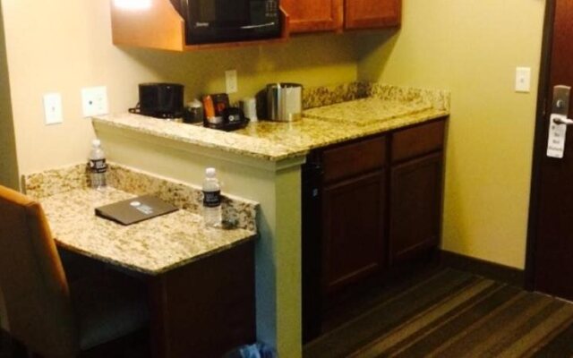 The East Avenue Inn & Suites