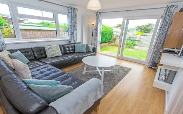 Swallows Croyde 3 Bedrooms, Sleeps 6, Beach Chalet