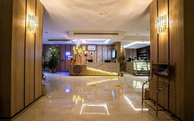 Five Season Hotel