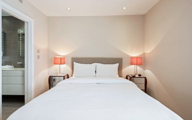 Elegant 3-bed House W/terrace Near Harrods
