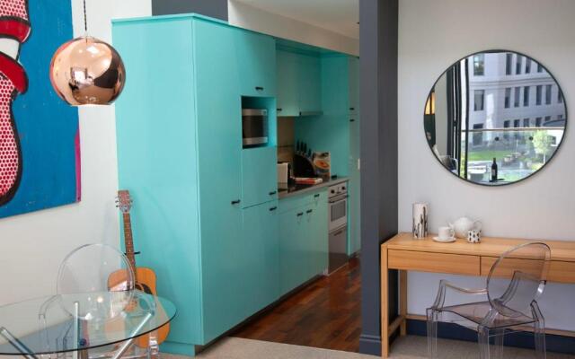 One-Bedroom In Loft Viaduct
