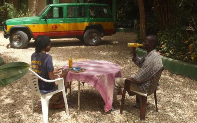 Camping-Sukuta & Lodge