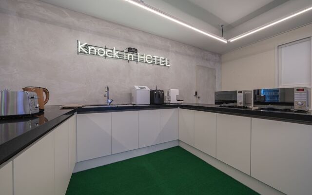 Knockin Hotel Daejeon by Aank