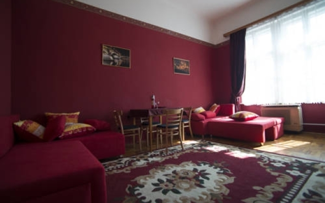 Corvin Suite